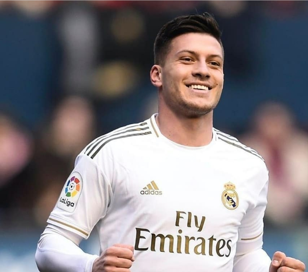 Adesso la Roma pensa a Jovic per il dopo Dzeko