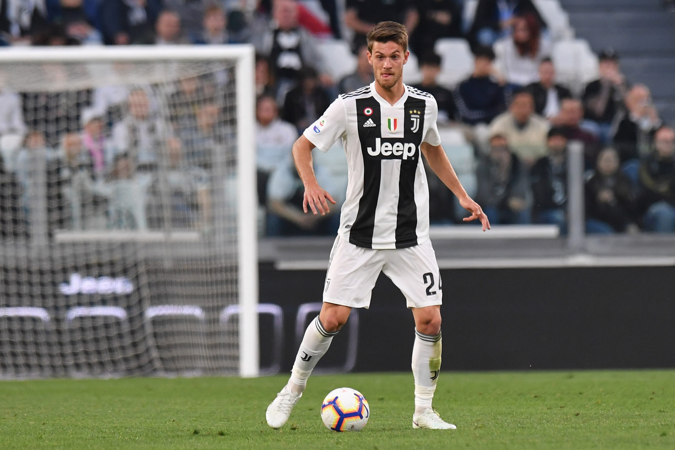 Juventus, Rugani positivo al coronavirus: “Ma sta bene”