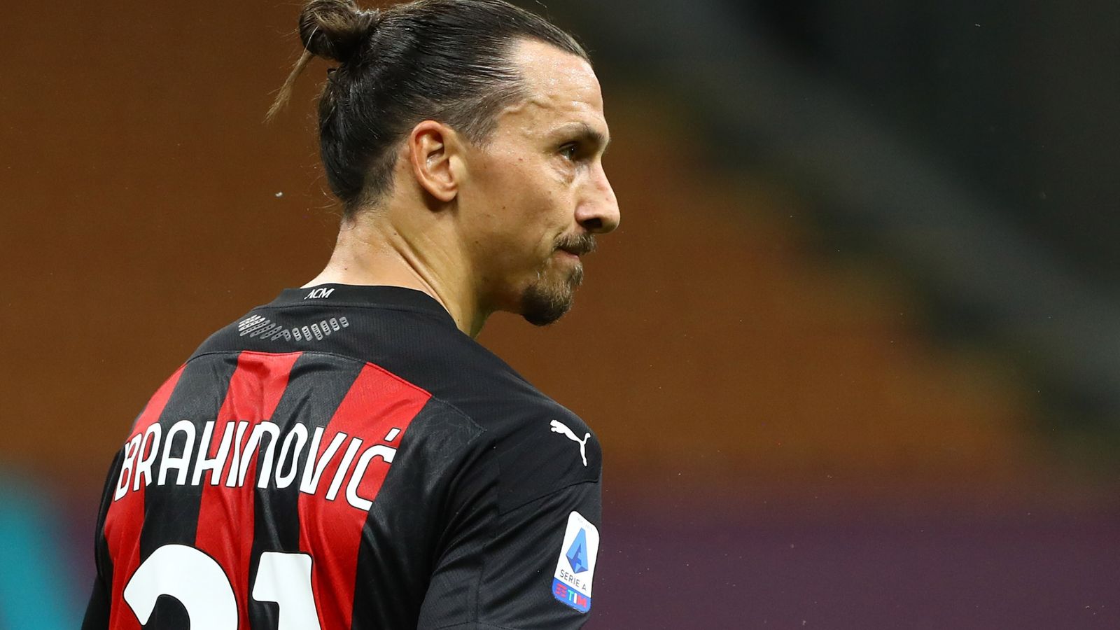 Milan, infortunio alla gamba destra per Ibrahimović