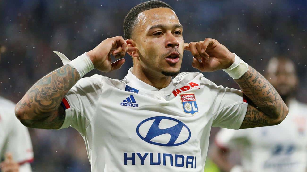 Barça-Depay, il Lione: “Non hanno i soldi per acquistarlo”
