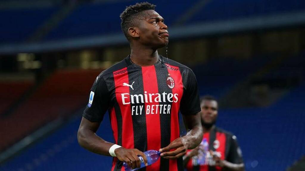 Milan, giallo Leao: salta l’EL per sospetto Covid-19?
