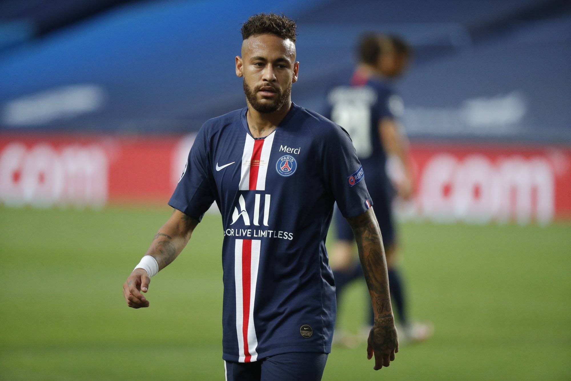 Neymar sul futuro: “Non c’è fretta, al PSG sono felice”