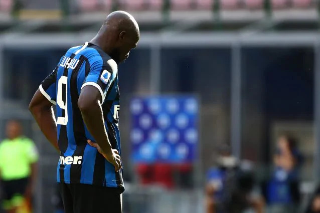 Inter, Lukaku smentisce l’addio: “Ho parlato con Inzaghi, non andrò via”
