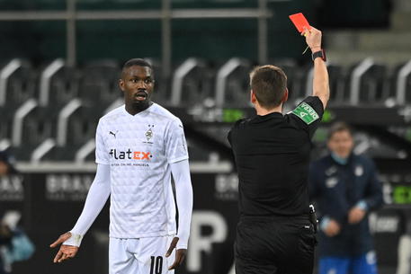 Sputa a un avversario: Thuram jr chiede scusa