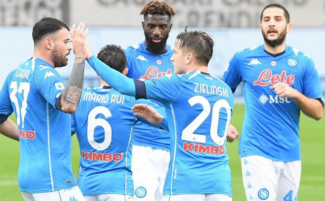 LIVE Cagliari-Napoli 1-4 (25′, 62′ Zielinski, 60′ J. Pedro, 75′ Lozano, 86′ Insigne rig.): vittoria degli azzurri