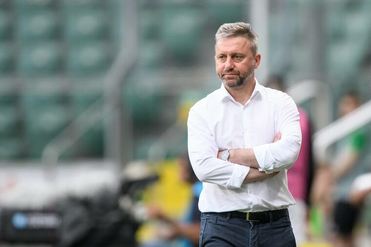 Polonia, il ct Brzęczek viene esonerato a sorpresa