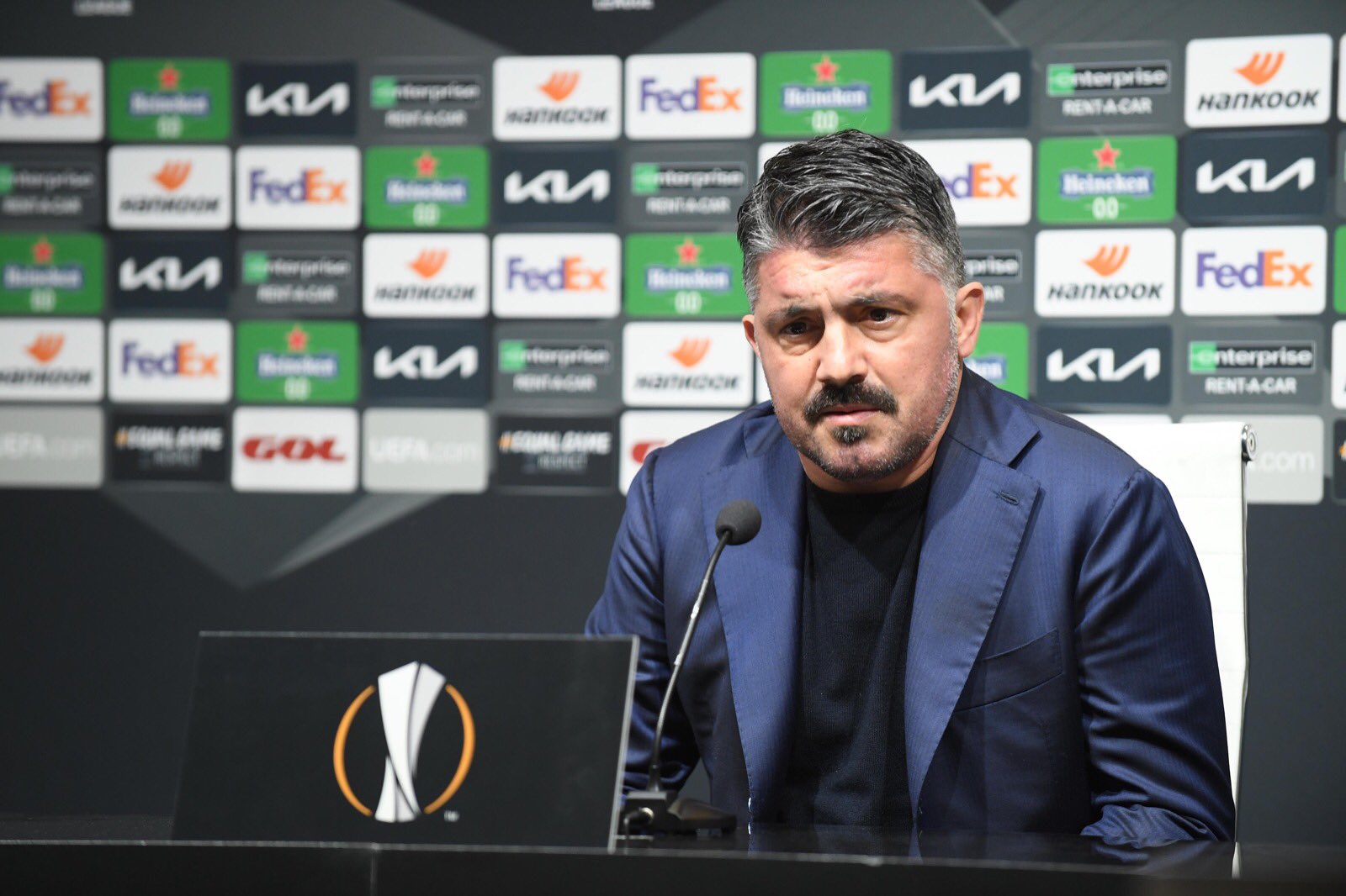 Napoli, silenzio stampa breve? In EL conferenza obbligatoria