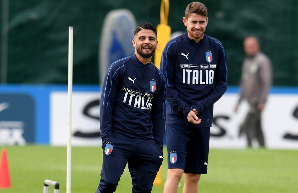 Champions League, Insigne si complimenta con l’ex azzurro Jorginho