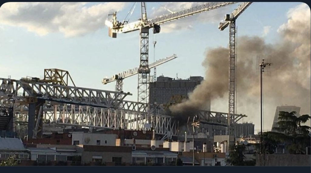 Madrid, incendio in un cantiere adiacente al Bernabeu
