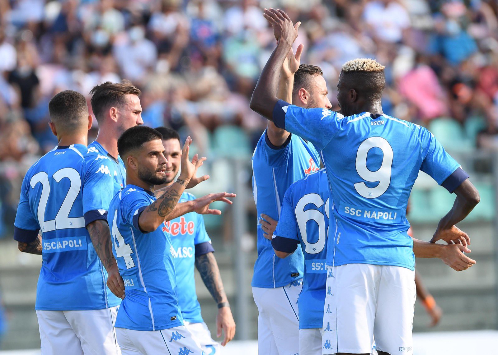 RILEGGI LIVE – Napoli-Pescara 4-0 (9′ Osimhen, 18′ Insigne, 48′ Ounas, 78′ Zedadka): poker degli azzurri