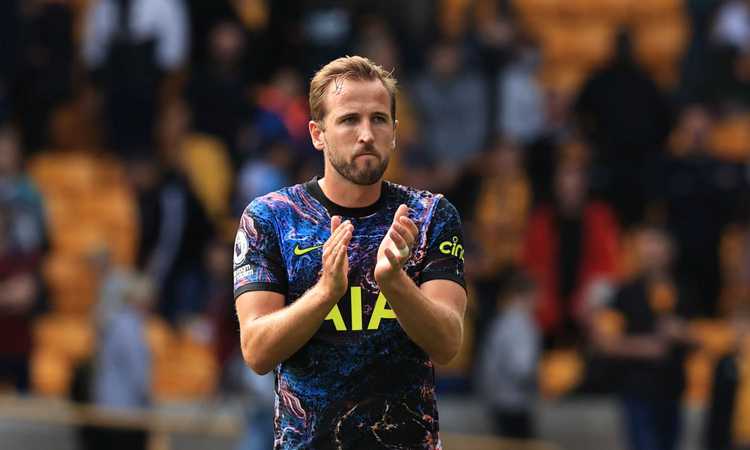 Kane resta al Tottenham, il messaggio ai tifosi