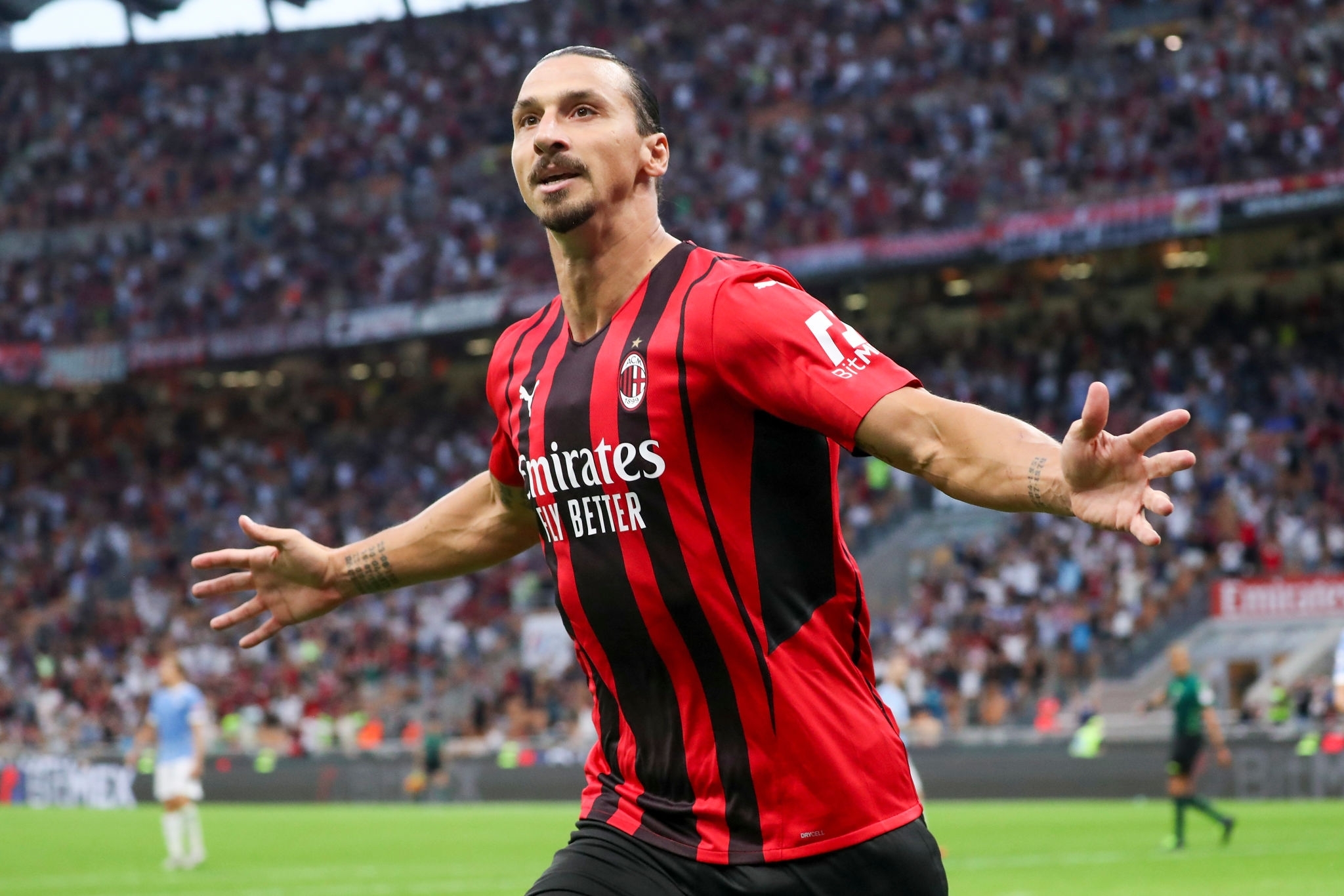 Leao e Ibrahimovic lanciano il Milan: Lazio battuta 2-0