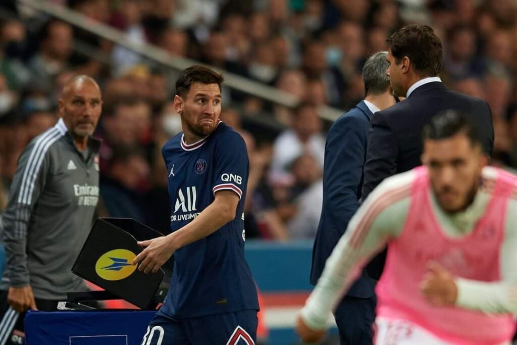 PSG, Leonardo furioso per la convocazione di Messi: “Non ha senso”
