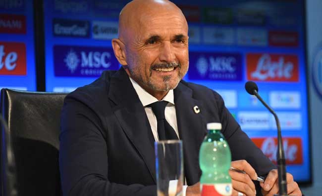 Napoli straripante, Spalletti si diverte