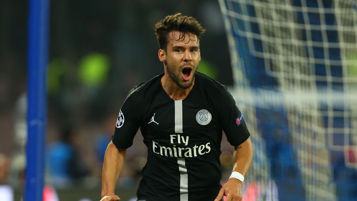 Barcellona, sfuma l’ipotesi Bernat dal PSG