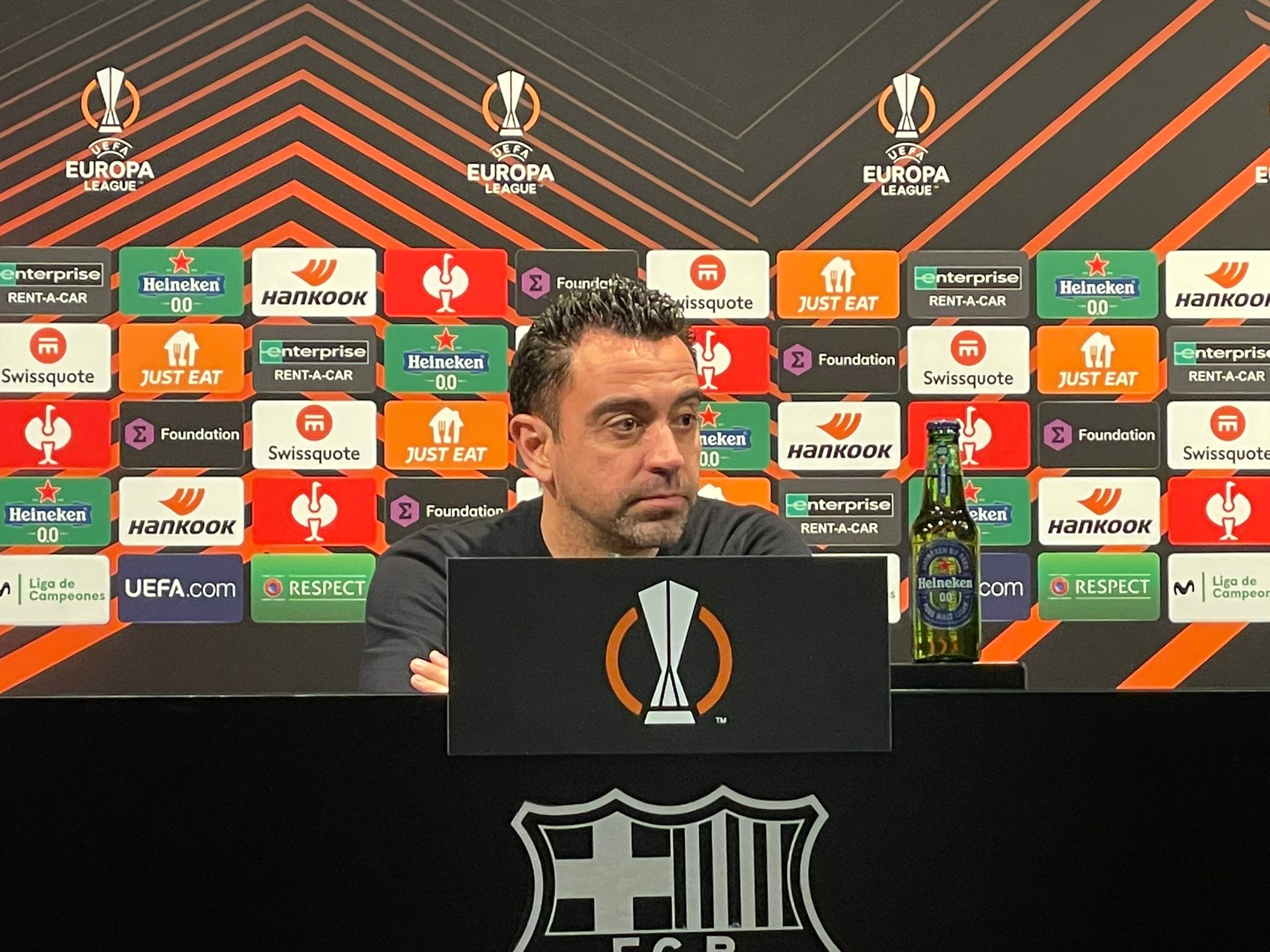 Xavi avverte il Napoli: “Due calciatori recuperati per giovedì”