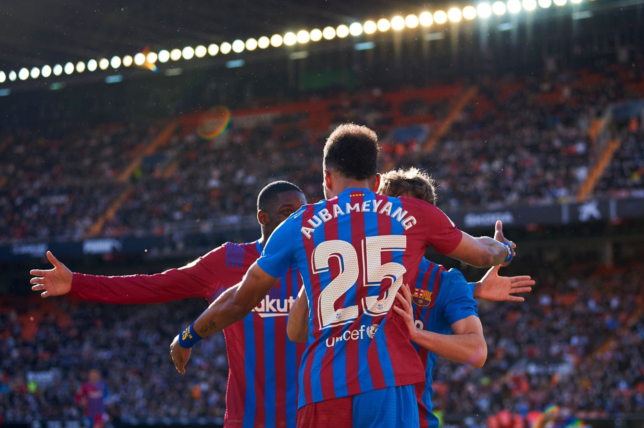 Barça a valanga, i blaugrana passano a Valencia 1-4