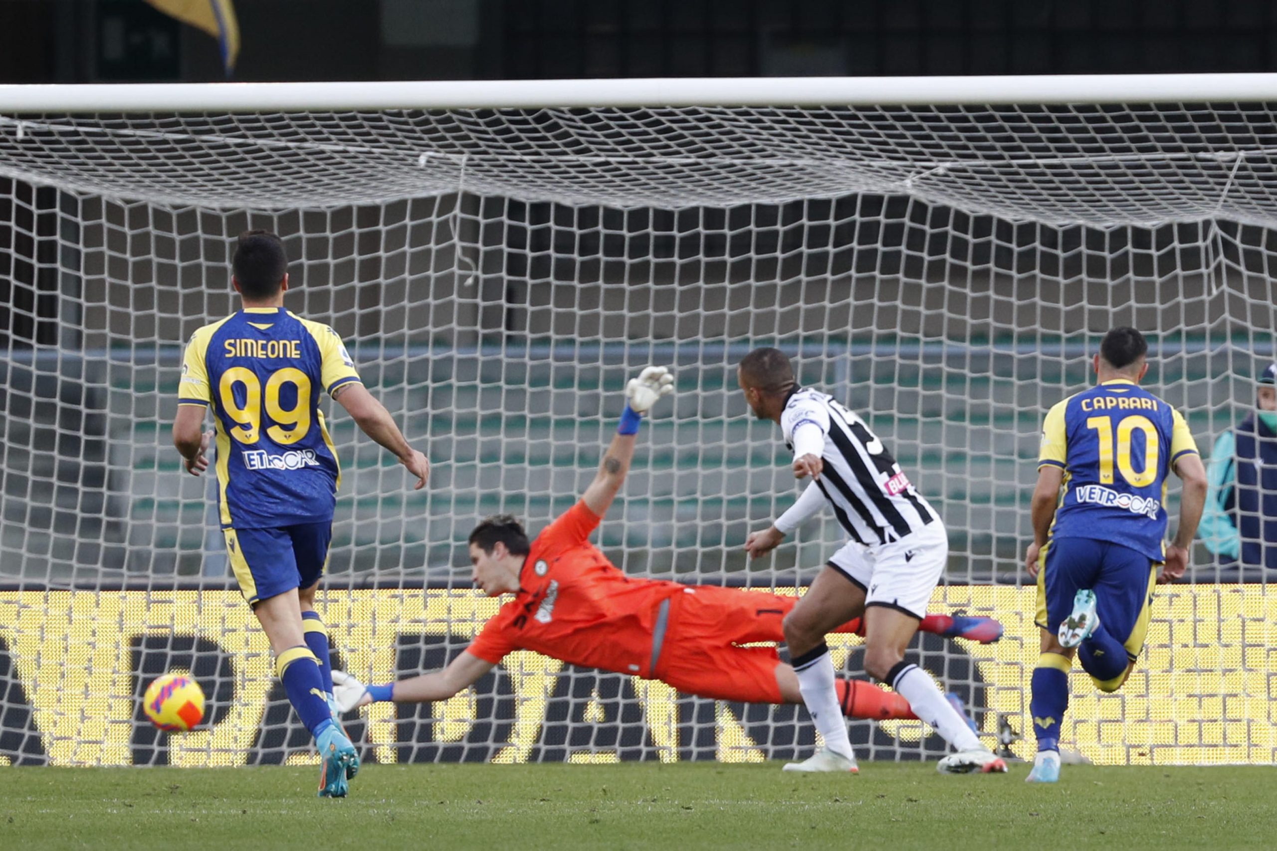 Dominio Verona, Udinese battuta 4-0