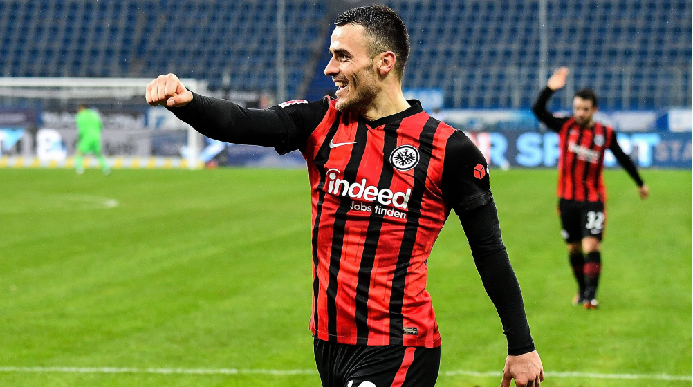 Il Napoli piomba su Kostic: la richiesta dell’Eintracht