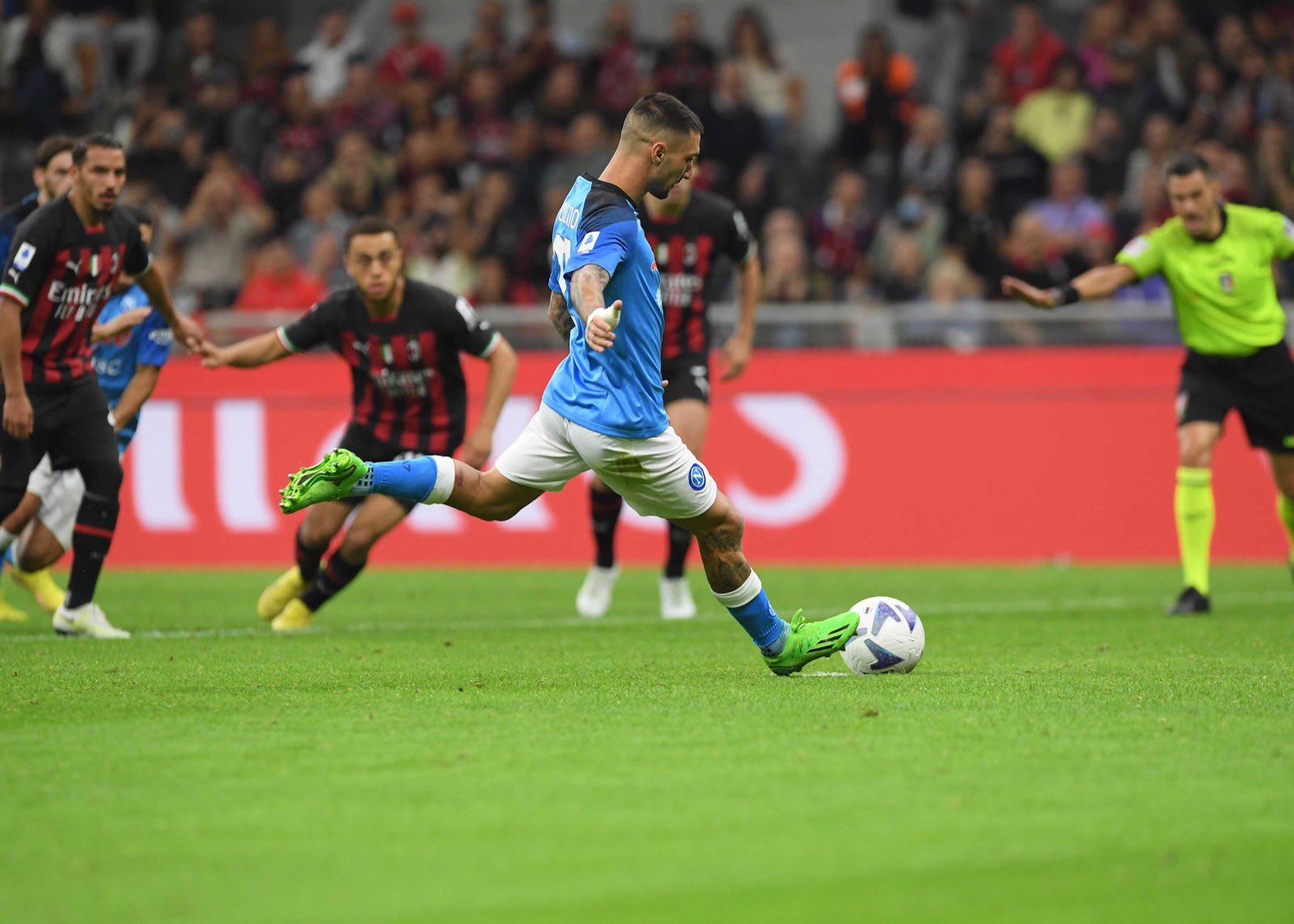 Nazionale, problema fisico per Politano: rientra a Napoli