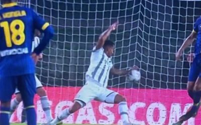 Verona, polemica social dopo la Juve: evidenziato un intervento di Danilo
