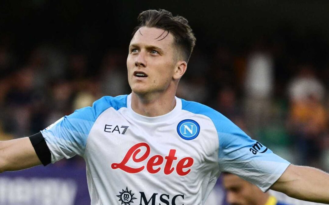 Zielinski vorrebbe prolungare, ma il Napoli valuta un ridimensionamento dell’ingaggio