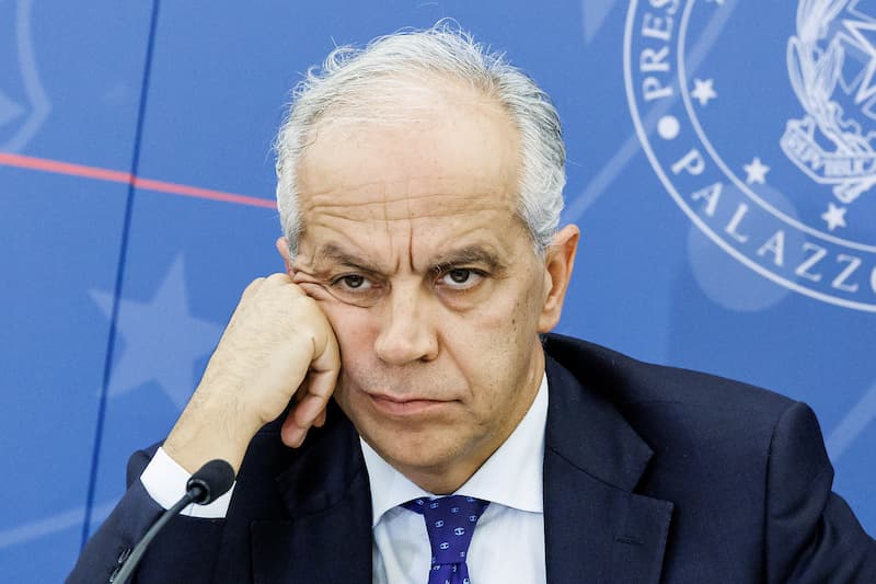 Trasferte vietate per i prossimi due mesi per tifosi di Napoli e Roma