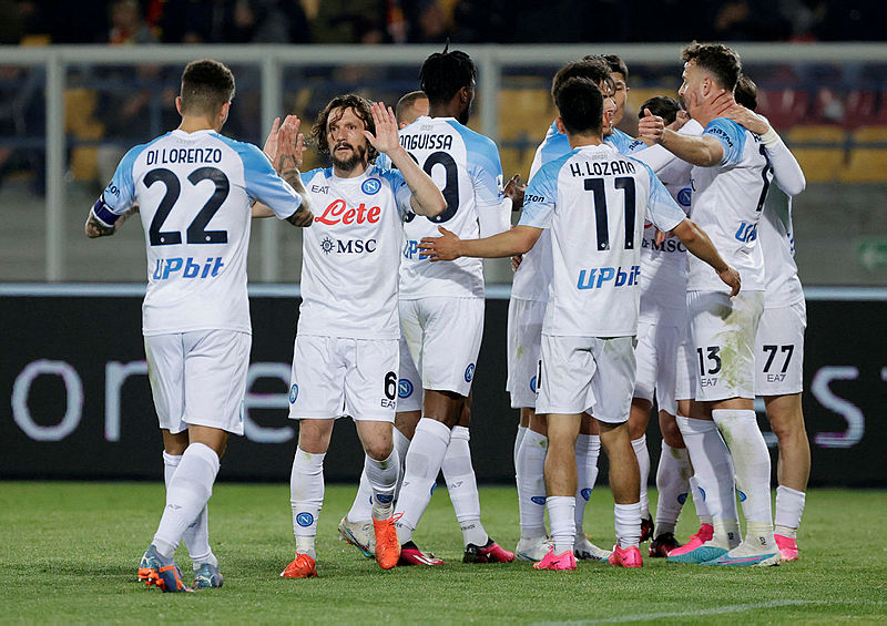 Il Napoli può rimontare il Milan in Champions