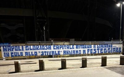 Napoli, striscione contro l’Italia: “Andiamo a festeggiare”