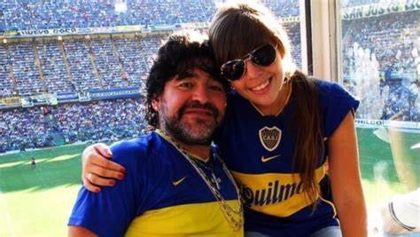 Lo sfogo di Dalma Maradona: “De Laurentiis si arricchisce a spese di papà”