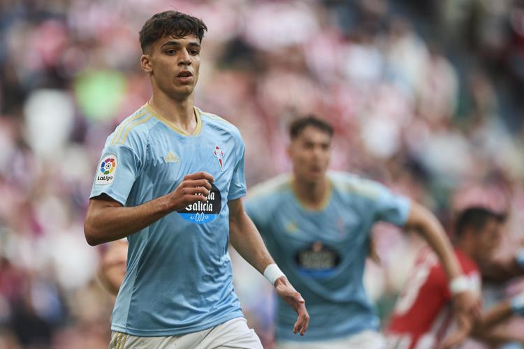 Il Celta prende tempo per Gabri Veiga: il contratto proposto dal Napoli richiede approfondimenti