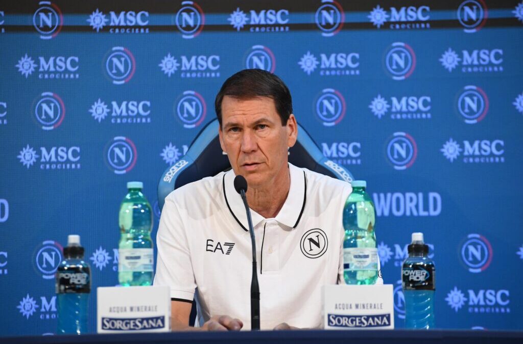 Garcia: “Rrahmani verrà valutato domani, Mario Rui importante, Lindstrom deve ancora inserirsi”