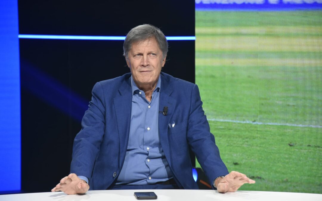 Collovati: “Napoli ampiamente favorito per lo Scudetto. Conte potrebbe vincere e andar via”