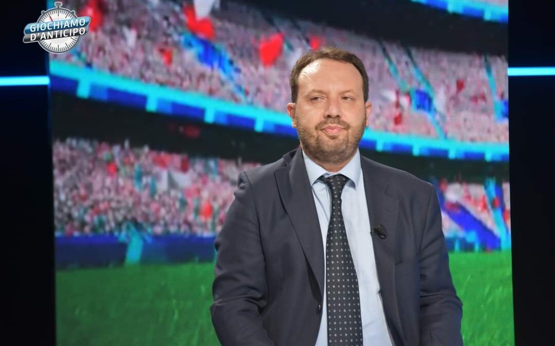 Tina: “Un aspetto può favorire il Napoli con il Milan. In estate rifiutati 220 mln per Kvara e Osimhen”