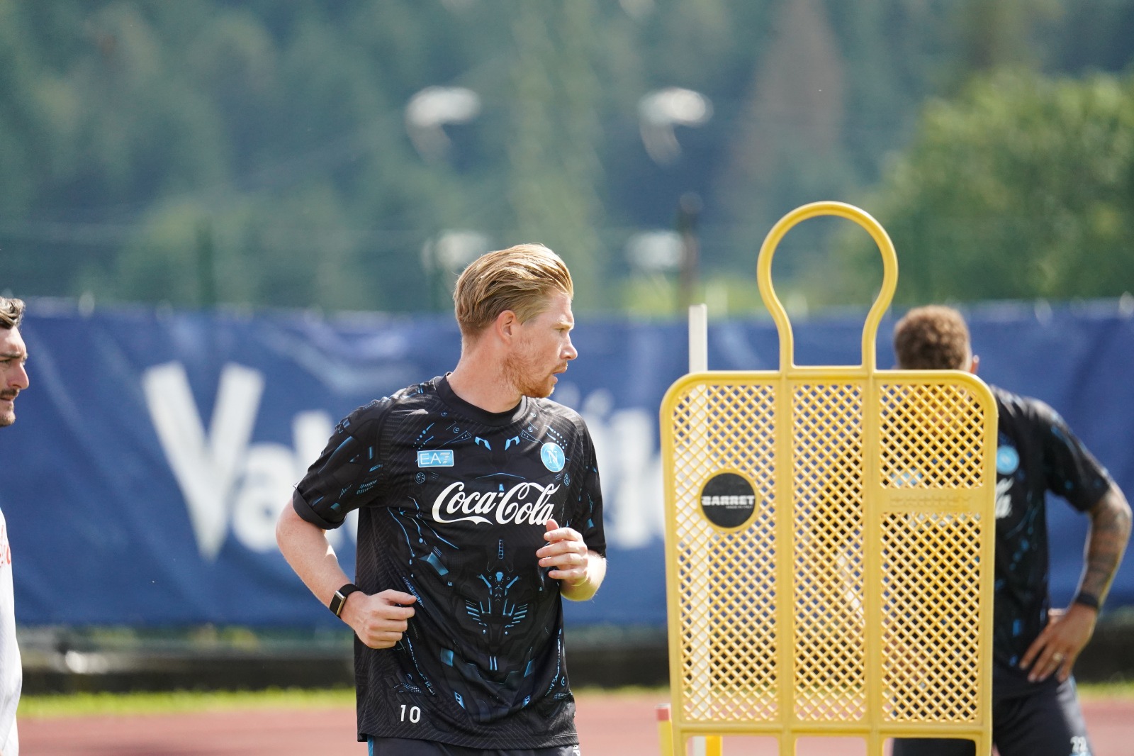 De Bruyne osserva incuriosito PH Alessandro Isola Esposito